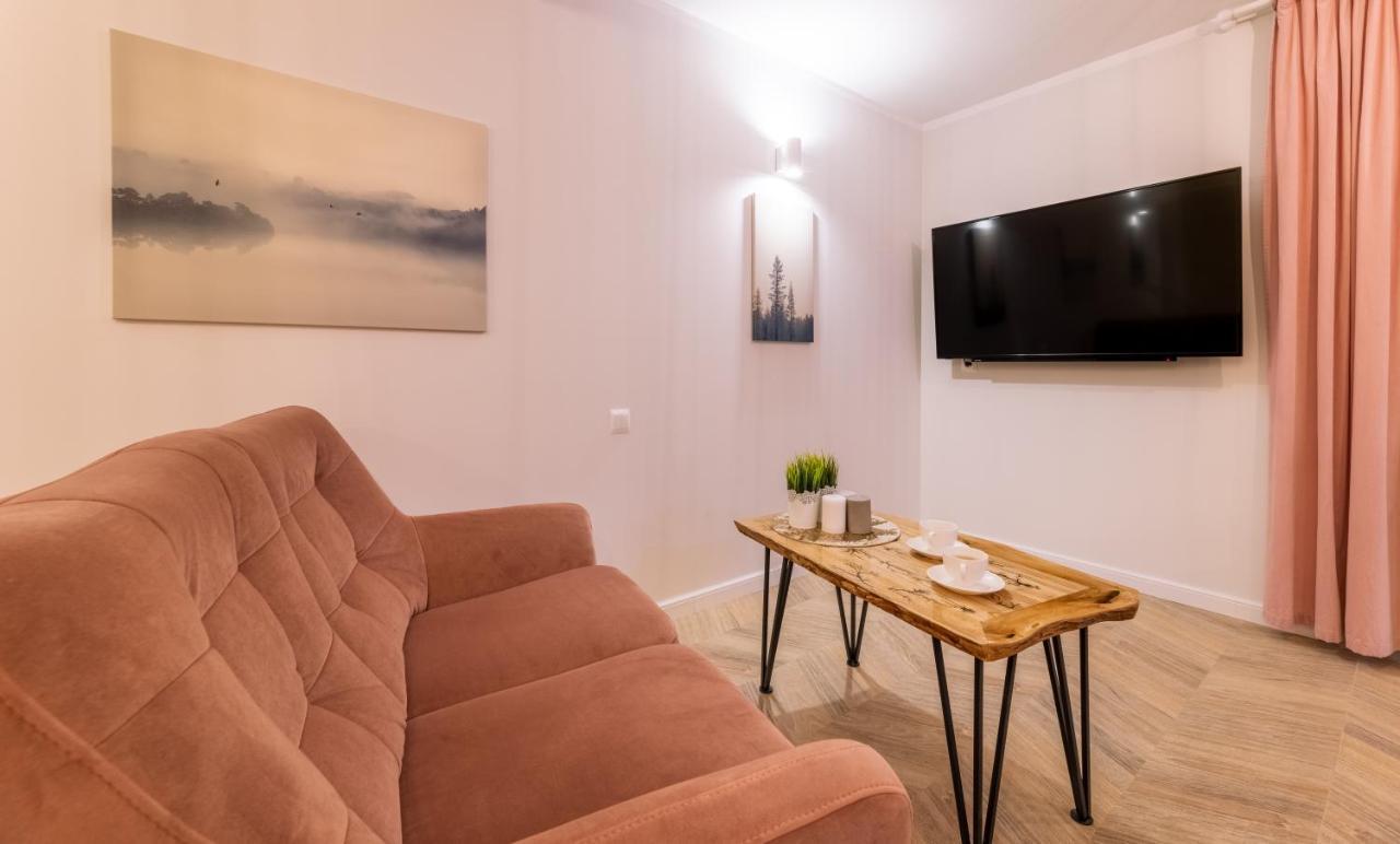 Villa Kasztelan Apartamenty ウストシキ・ドルネ エクステリア 写真